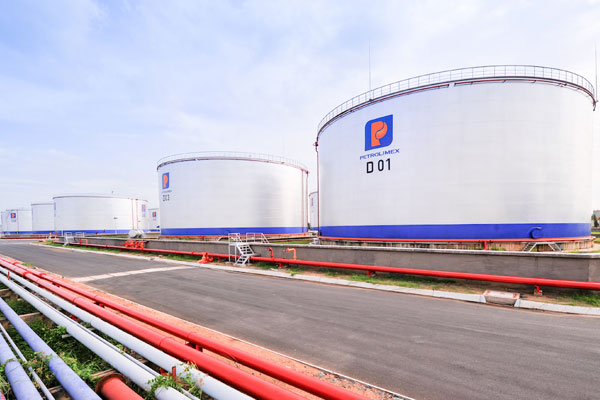 Việt Nam nhập hơn 1 triệu tấn xăng dầu từ Singapore và Hàn Quốc ...